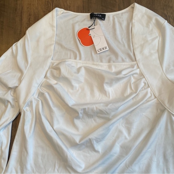 Cider • Bolero Cropped White Top • Size 4x • NWT - Picture 2 of 5